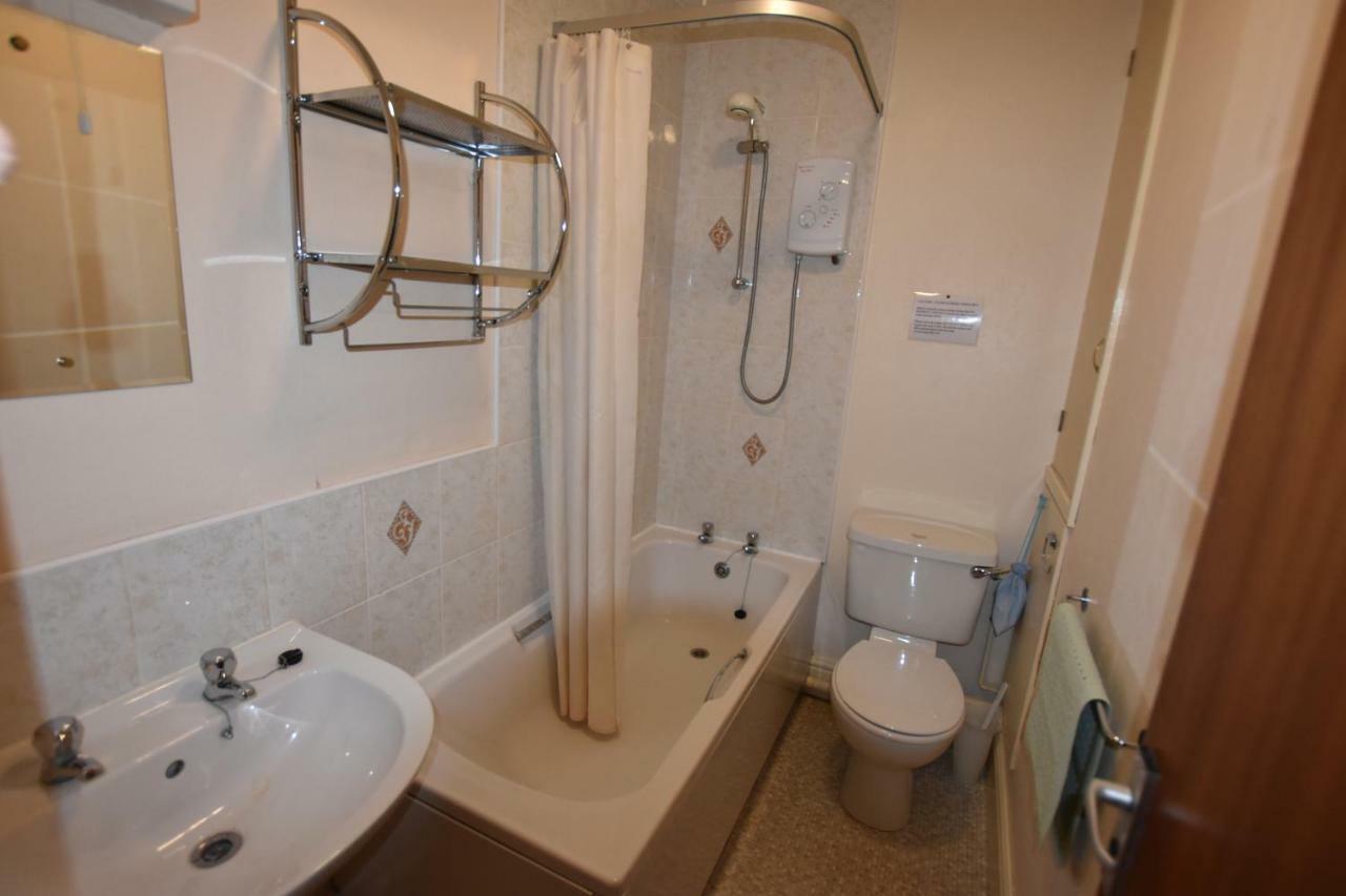 Brialene Holiday Flats Scarborough Exterior photo